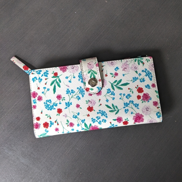 kate spade Handbags - Kate Spade new floral wallet